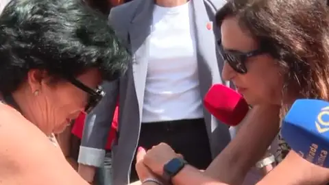 Pepi y Robles mujer llora frente a la ministra