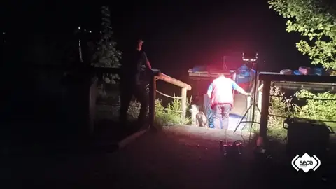 Rescate del cuerpo de la mujer en la zona en la que se encontraba la mujer en Oviedo. Rescate del cuerpo de la mujer en la zona en la que se encontraba la mujer en Oviedo.