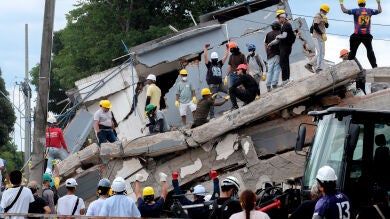Colombia busca a 500 desaparecidos tras el terremoto de magnitud 7'4 que sacudió el país: 75 son españoles