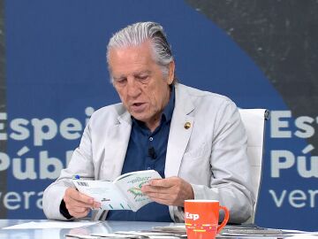 Diego L&oacute;pez Garrido saca la Constituci&oacute;n Espa&ntilde;ola para defender Ceuta y Melilla