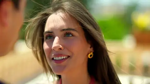 Cagla Şimşek de En tierra lejana Cagla Şimşek de En tierra lejana