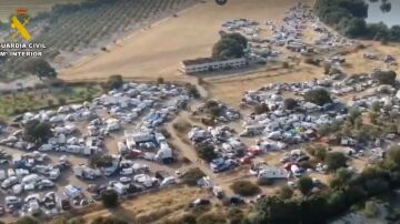 Un detenido y varias denuncias en una fiesta ilegal que re&uacute;ne a 3.000 personas en un pueblo de apenas 300 habitantes de C&aacute;ceres