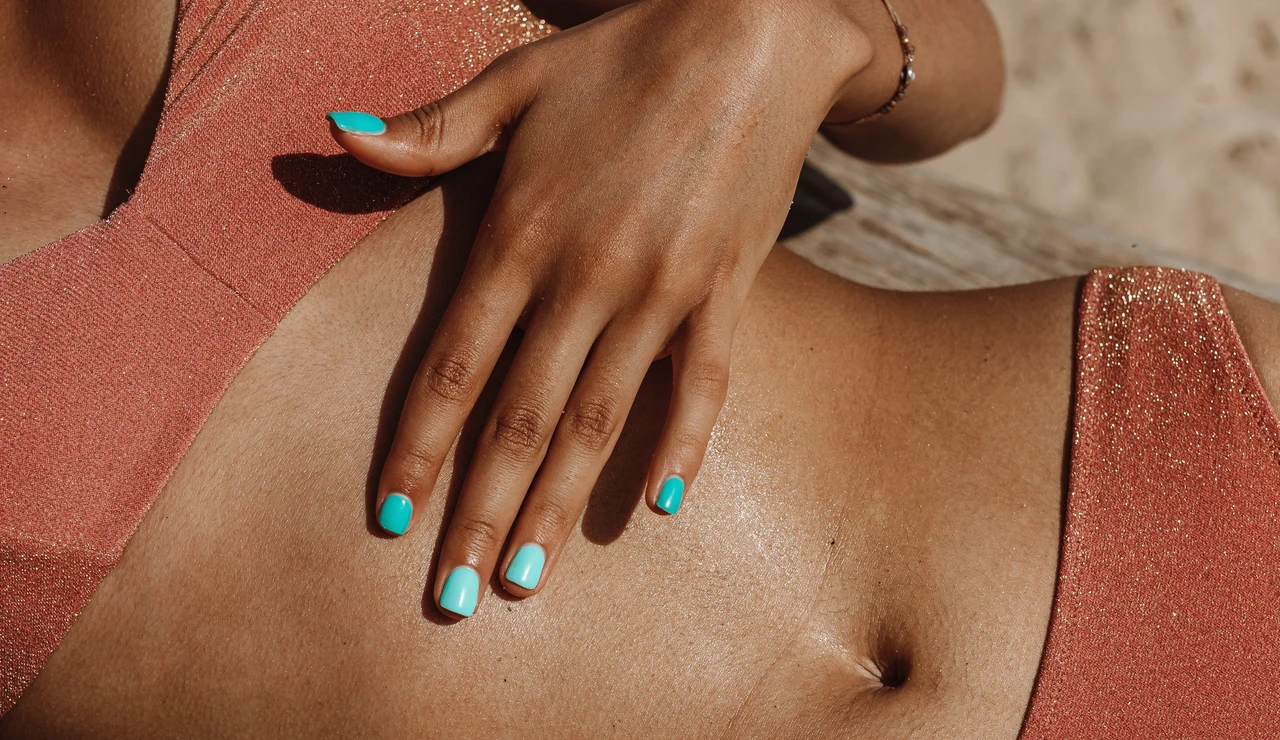 Manicura azul