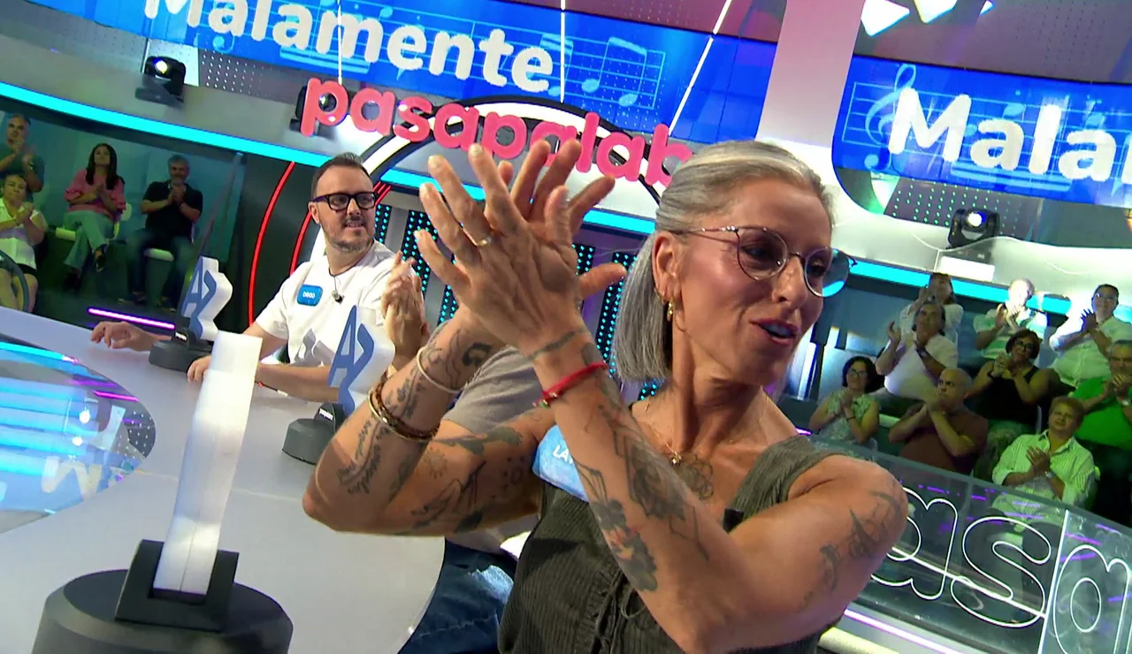 Tra, tra... y pleno: La Mari de Chambao no falla con Rosalía y su ‘Malamente’ en La Pista