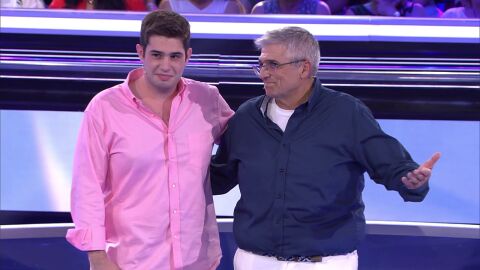 Andoni padre e hijo se encomiendan a que Vel&aacute;zquez no fuese zurdo para ganar 50.000 euros en Atrapa un mill&oacute;n