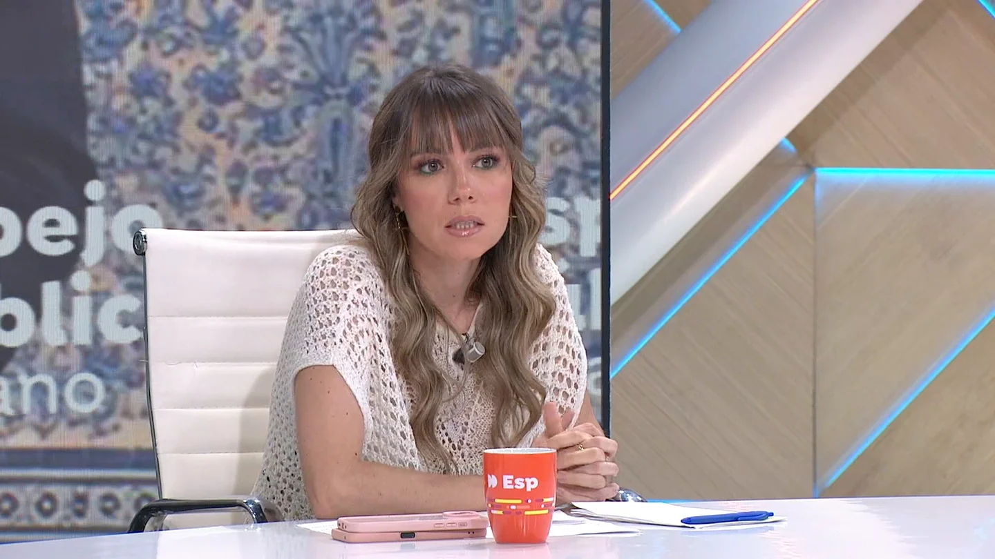 Paula Fraga se refiere al Gobierno como "María Antonietas de Hacendado" Paula Fraga se refiere al Gobierno como "María Antonietas de Hacendado"