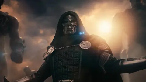 Doctor Doom en Vengadores: Doomsday Doctor Doom en Vengadores: Doomsday
