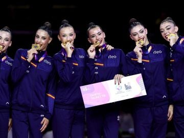 El equipo espa&ntilde;ol de gimnasia r&iacute;tmica, formado por In&eacute;s Bergua, Salma Solaun, Andrea Corral, Andrea Fern&aacute;ndez, Luc&iacute;a Mu&ntilde;oz y Marina Cortelles, en el Campeonato del Mundo.