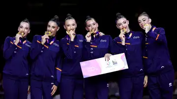 El equipo español de gimnasia rítmica, formado por Inés Bergua, Salma Solaun, Andrea Corral, Andrea Fernández, Lucía Muñoz y Marina Cortelles, en el Campeonato del Mundo. El equipo español de gimnasia rítmica, formado por Inés Bergua, Salma Solaun, Andrea Corral, Andrea Fernández, Lucía Muñoz y Marina Cortelles, en el Campeonato del Mundo.