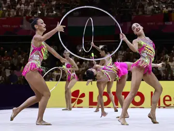 Nueva medalla para la rítmica española: plata en el ejercicio mixto Nueva medalla para la rítmica española: plata en el ejercicio mixto