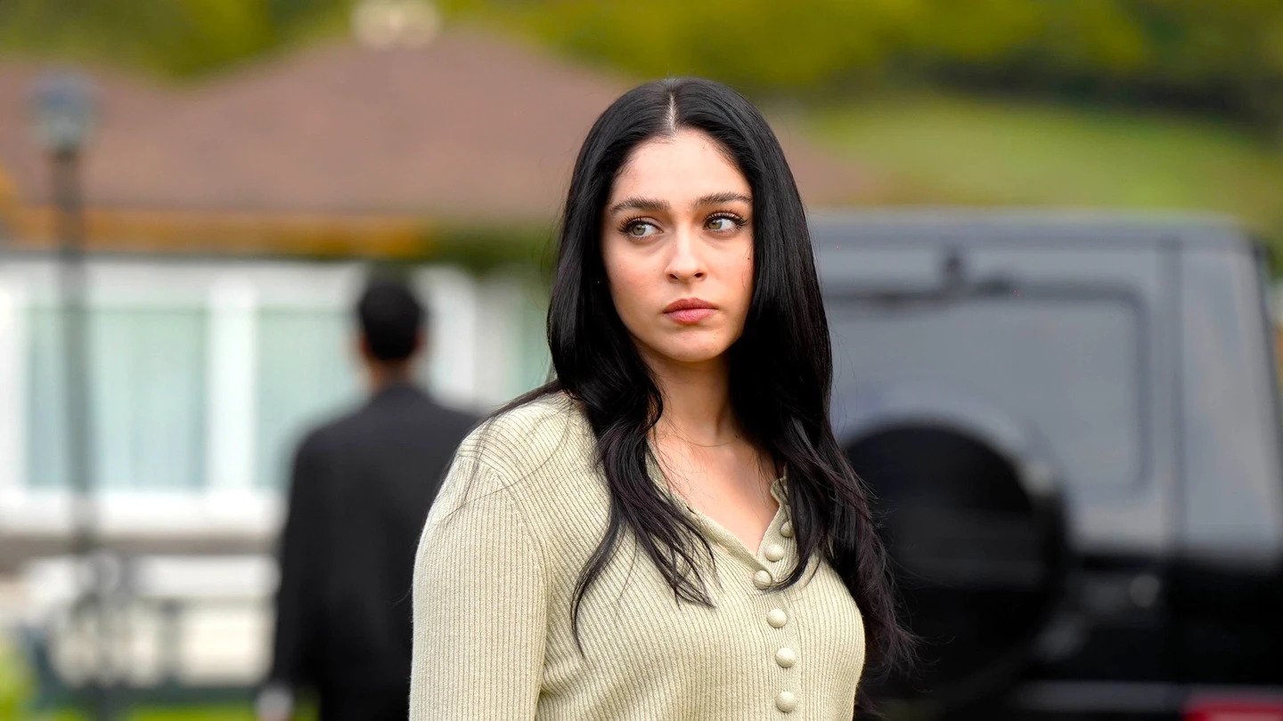 Cemre Baysel es Zeynep, la joven humilde y optimista que cambiará el destino de Serhat Cemre Baysel es Zeynep, la joven humilde y optimista que cambiará el destino de Serhat