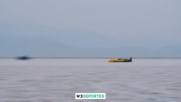 El veh&iacute;culo que alcanz&oacute; los 674 kil&oacute;metros por hora