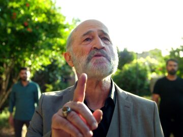Ecmel vuelve a la mansi&oacute;n Albora dispuesto a todo: &ldquo;Te has cavado tu propia tumba, Sadakat&rdquo; 