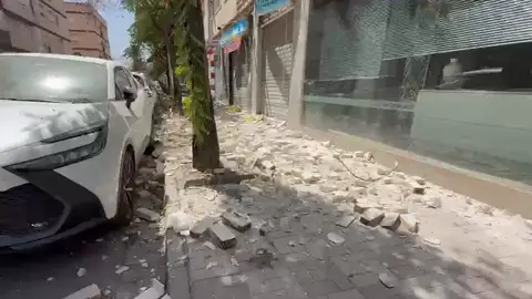 Daños en una calle tras el terremoto en Granada. Daños en una calle tras el terremoto en Granada.