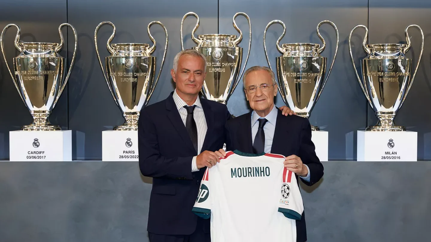 José Mourinho, presentado con el Real Madrid José Mourinho, presentado con el Real Madrid