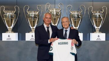Jos&eacute; Mourinho, presentado con el Real Madrid