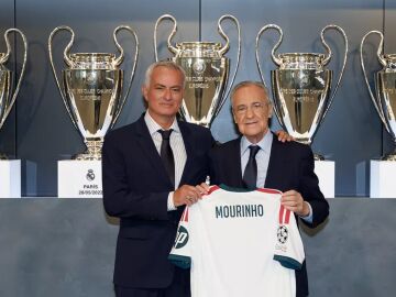 Jos&eacute; Mourinho, presentado con el Real Madrid