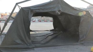 Tiendas militares con literas, baños, agua potable y separación de mujeres y hombres, así serán los campamentos para migrantes en Ceuta