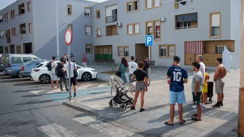 Imágenes del lugar del tiroteo de ayer donde han fallecido tres personas en Isla Cristina Imágenes del lugar del tiroteo de ayer donde han fallecido tres personas en Isla Cristina