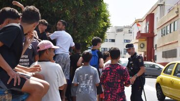 Interior cifra en 2.168 los menores de edad identificados en Ceuta