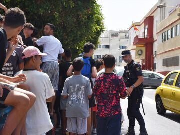 Interior cifra en 2.168 los menores de edad identificados en Ceuta