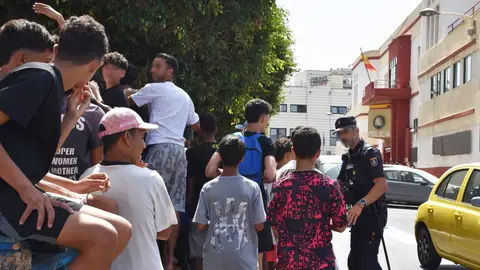Interior cifra en 2.168 los menores de edad identificados en Ceuta Interior cifra en 2.168 los menores de edad identificados en Ceuta