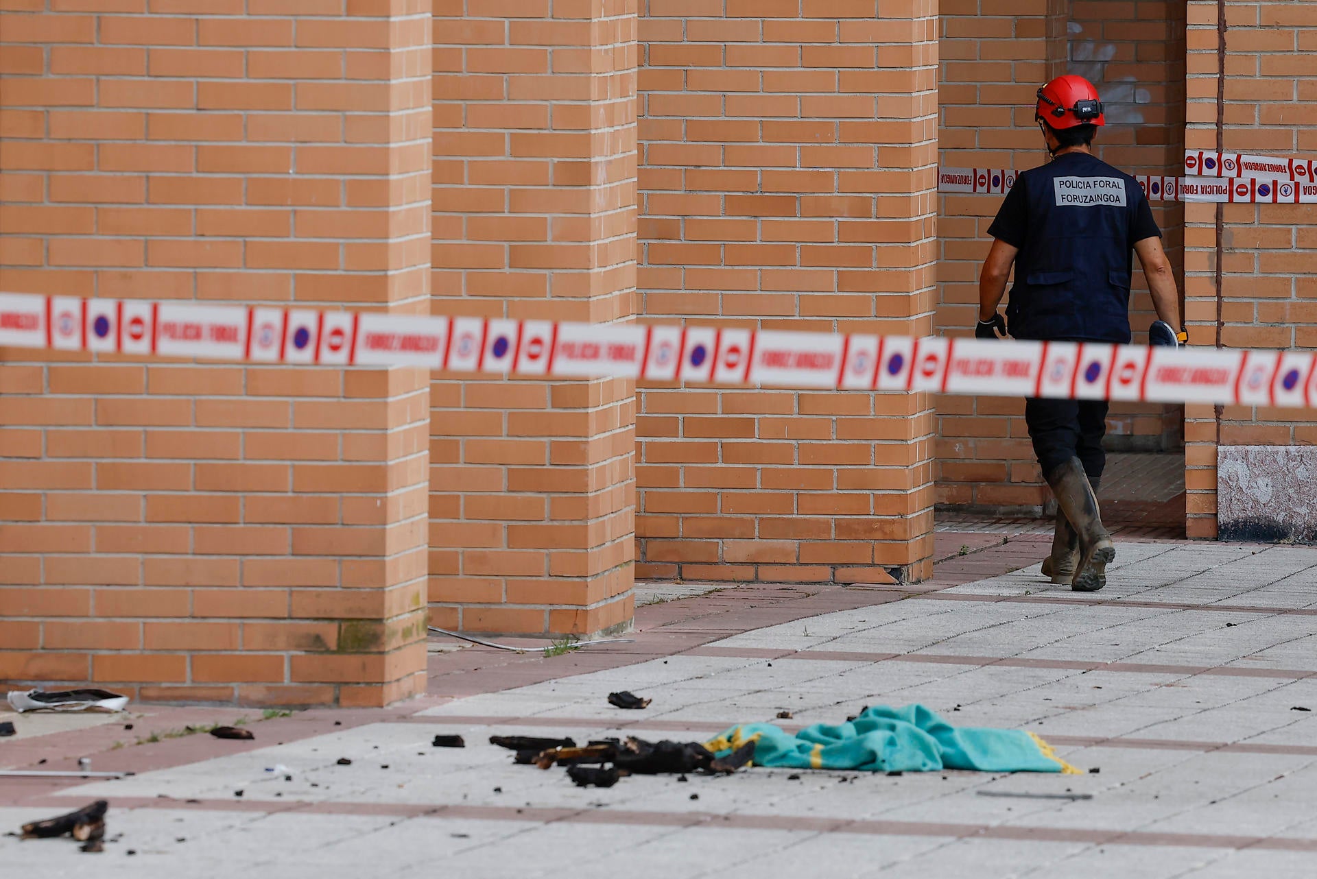 Muere un niño de 10 años al caer desde un tercer piso de un edificio ...