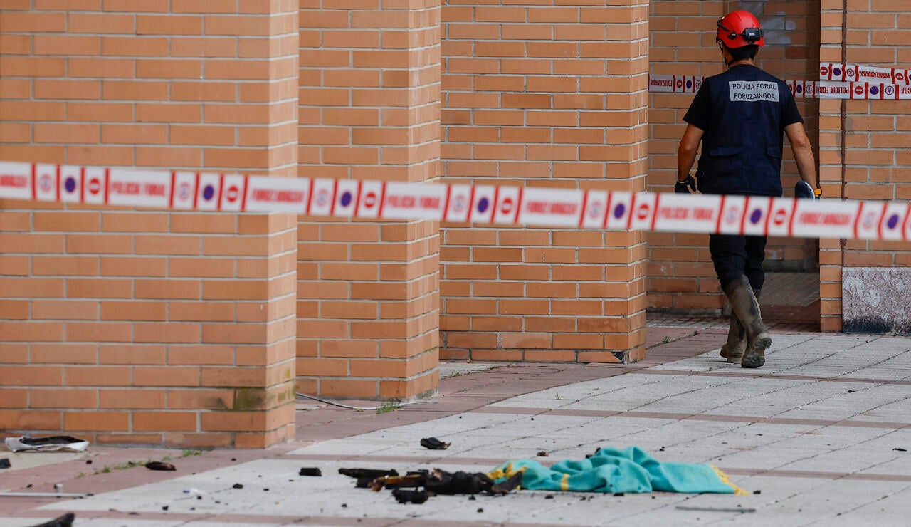 Muere un ni&ntilde;o de 10 a&ntilde;os al caer desde un tercer piso de un edificio que se hab&iacute;a incendiado en Burlada, Navarra 