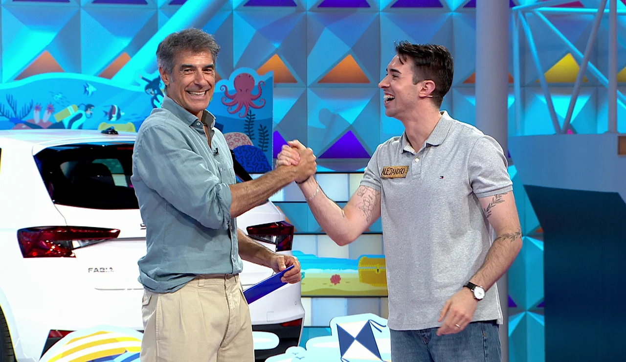 ¡En un único segundo! Alejandro resuelve el Gran Panel Final