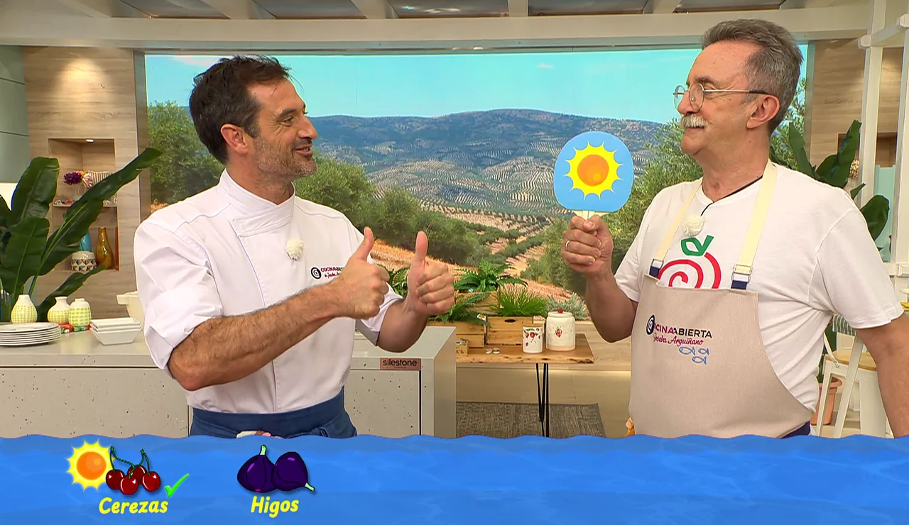 ¿Verano o invierno? Joseba Arguiñano hace dudar a Santi Rodríguez con este divertido juego sobre la fruta de temporada