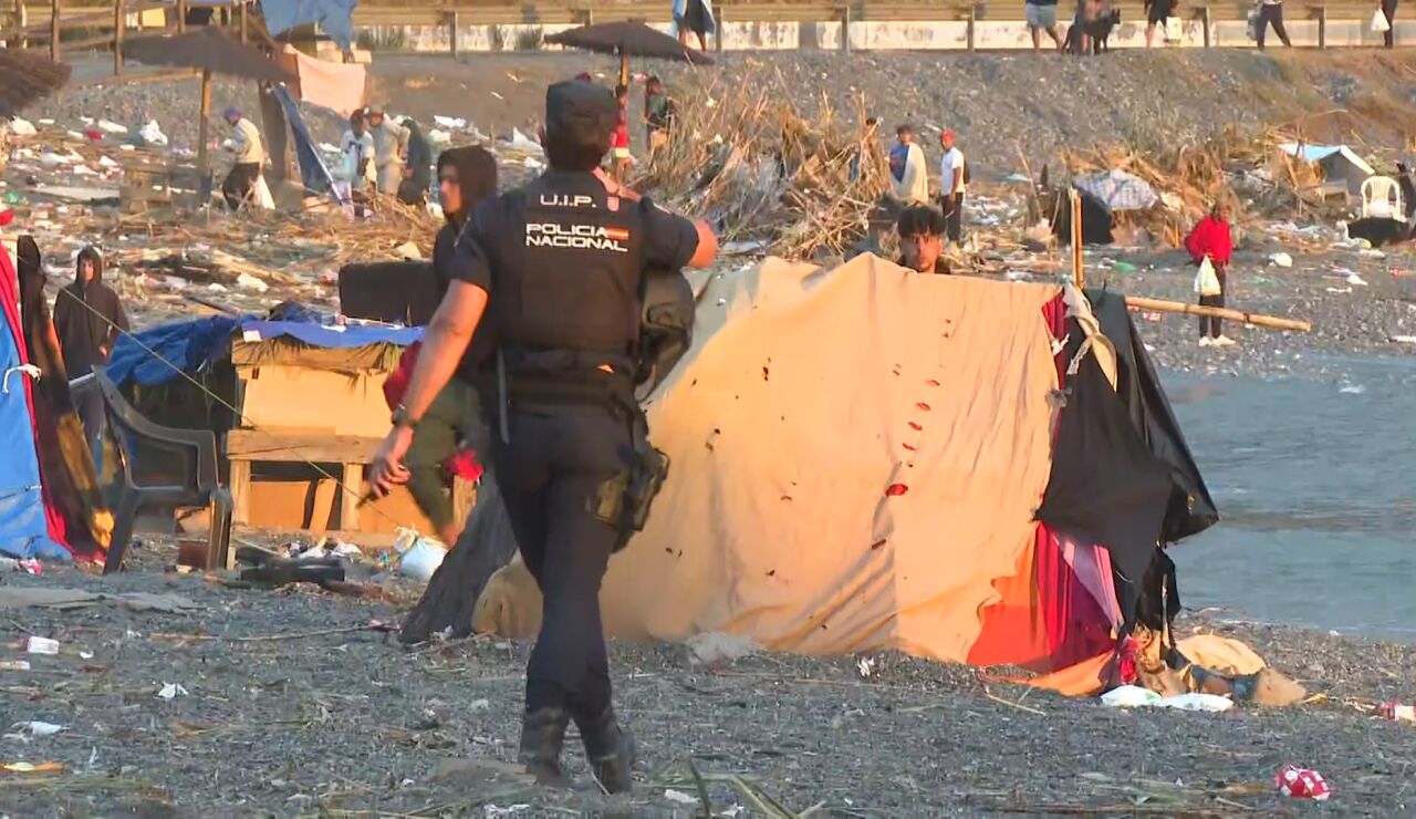 Nuevo desalojo de la playa del Trampol&iacute;n