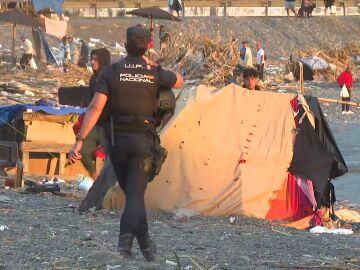 Nuevo desalojo de la playa del Trampol&iacute;n