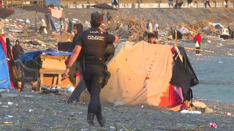 Nuevo desalojo de la playa del Trampol&iacute;n
