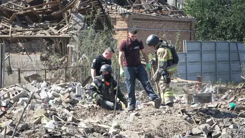 Suben a 14 los muertos en un ataque ruso sobre un centro comercial en Krivói Rog (Ucrania) Suben a 14 los muertos en un ataque ruso sobre un centro comercial en Krivói Rog (Ucrania)