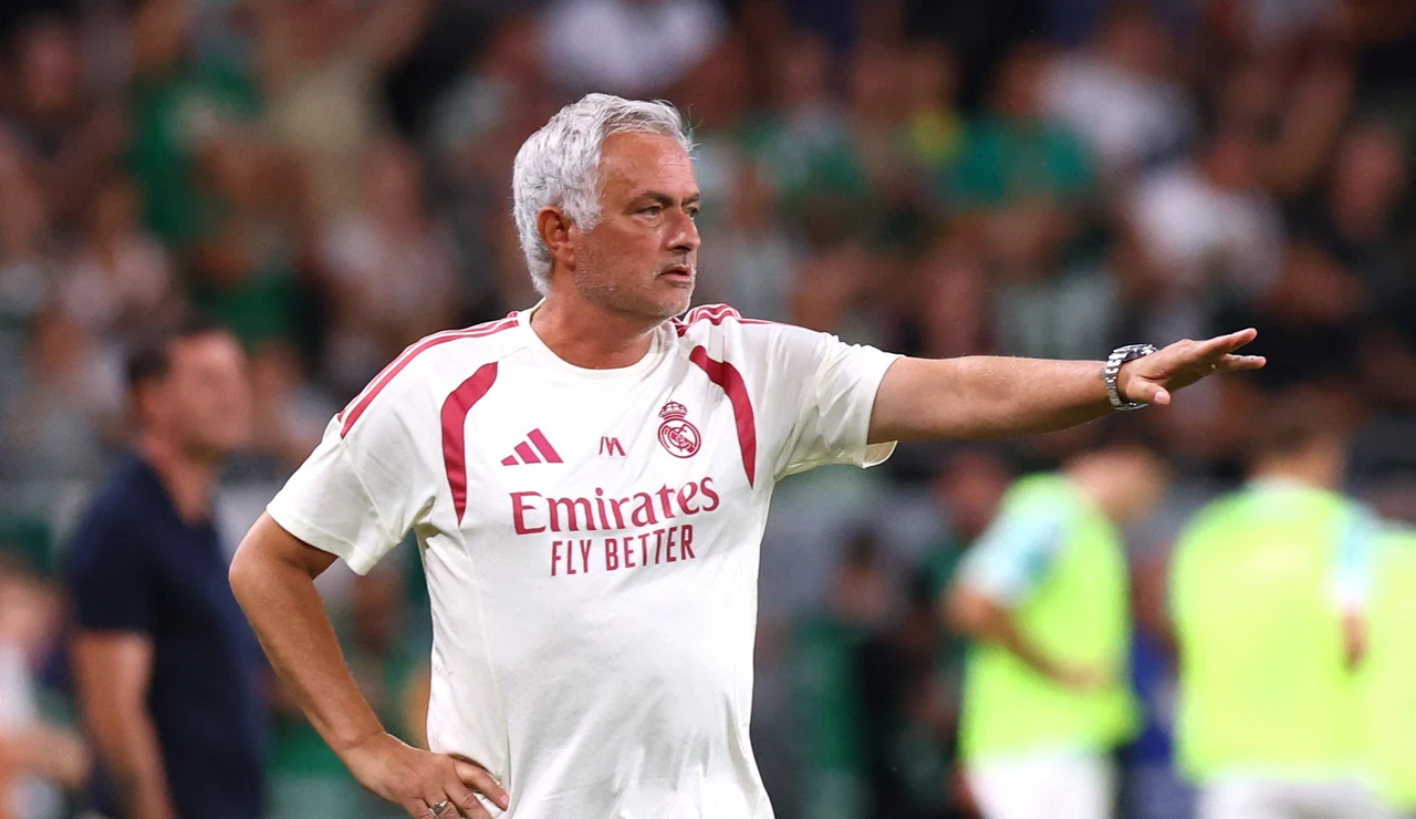José Mourinho durante un partido de pretemporada con el Real Madrid