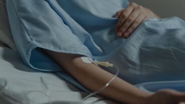 Imagen de archivo de una persona en el hospital.