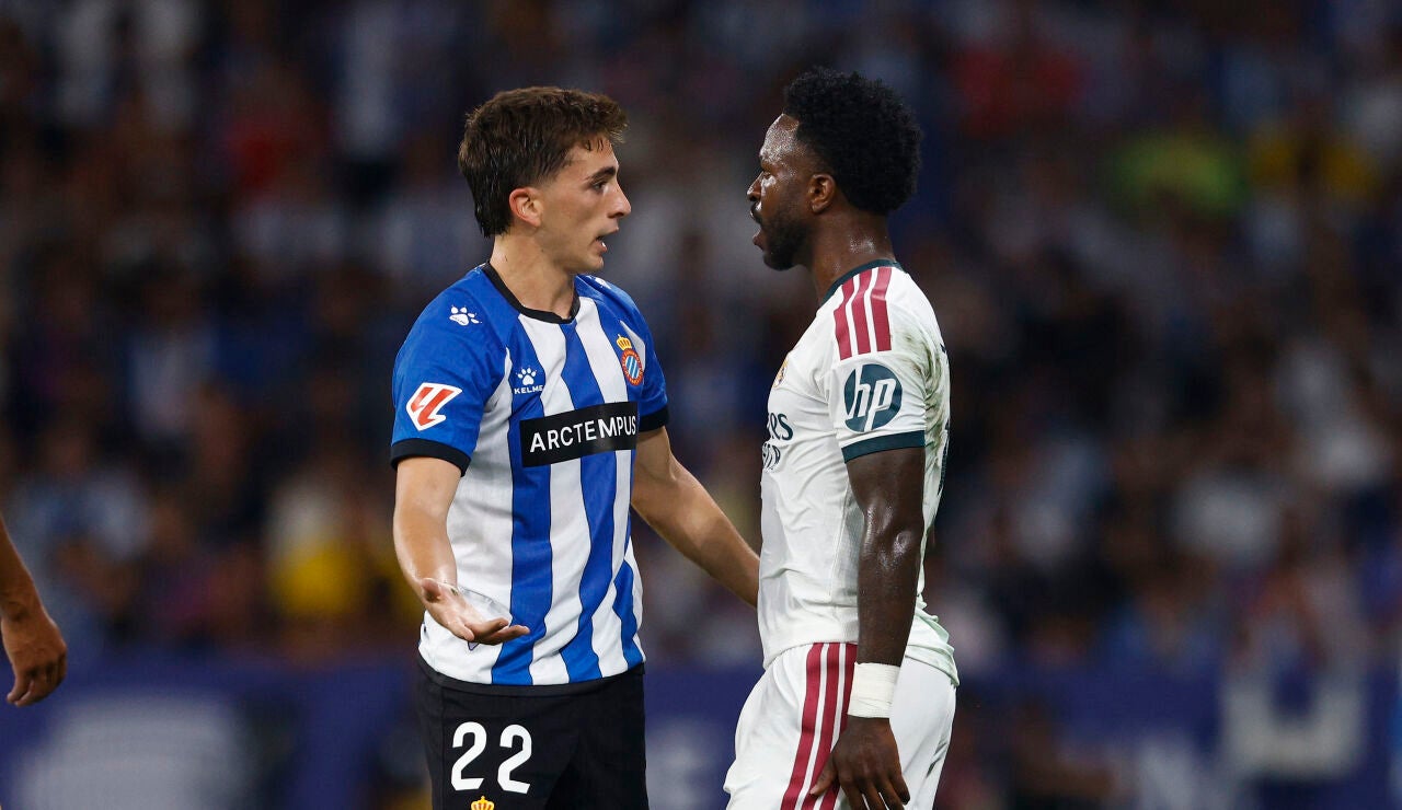 Vinicius se encara con Calatrava en el Espanyol-Real Madrid