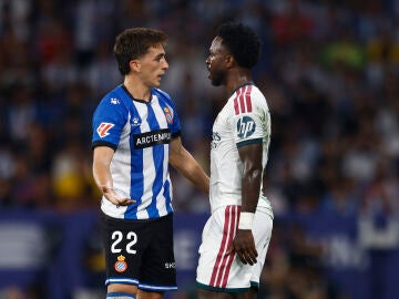 Vinicius se encara con Calatrava en el Espanyol-Real Madrid
