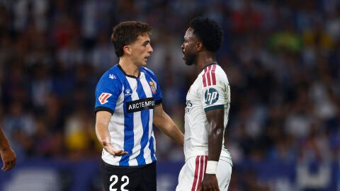 Vinicius se encara con Calatrava en el Espanyol-Real Madrid