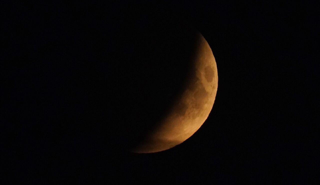 Un eclipse lunar visto desde Londres.