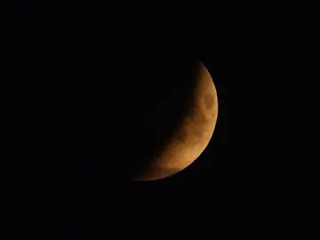 Un eclipse lunar visto desde Londres. Un eclipse lunar visto desde Londres.