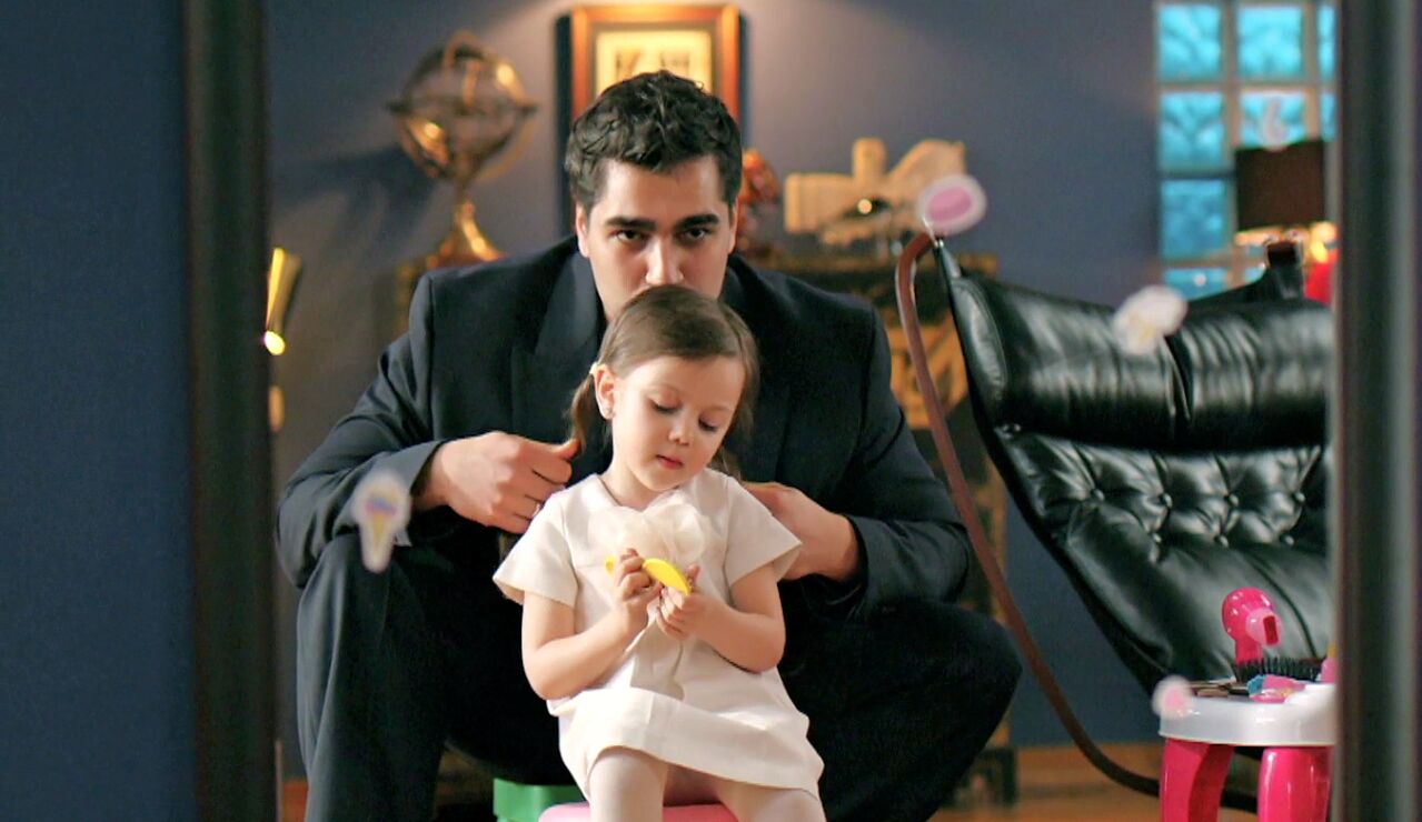 El precioso significado de Duru, el nombre de la hija de Seyran y Ferit