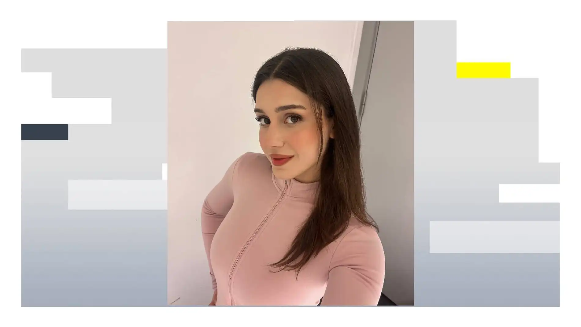 Muere a los 22 años la influencer Ceyda Yakova tras un accidente de moto Muere a los 22 años la influencer Ceyda Yakova tras un accidente de moto