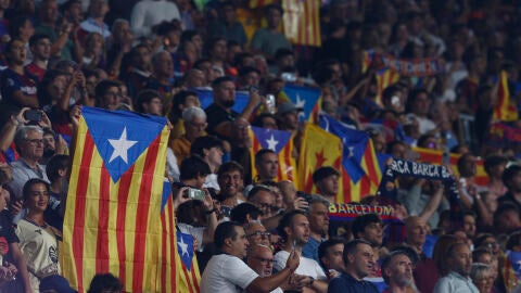 Esteladas en el Camp Nou