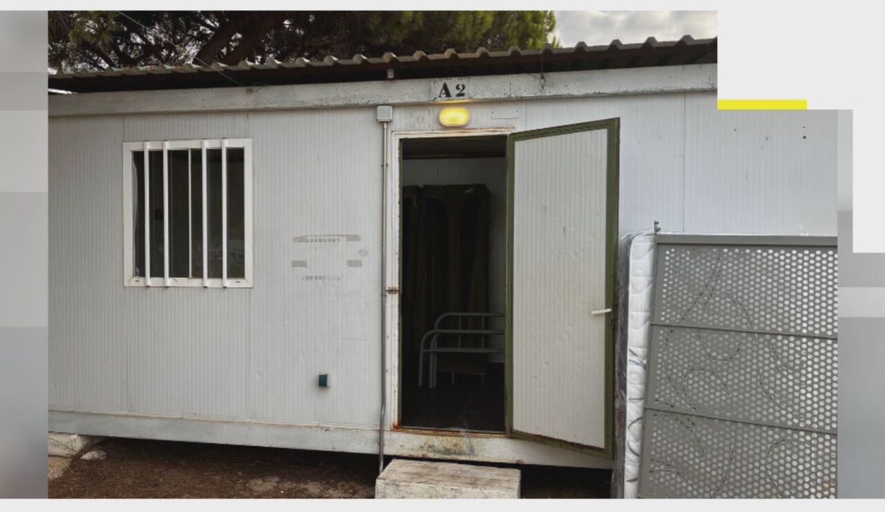 Imagen de las casas prefabricadas en las que residen los agentes 