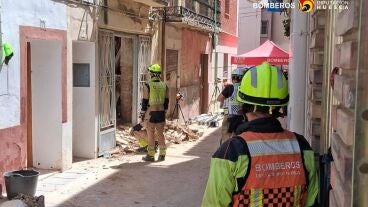Fallece un trabajador en el derrumbe de un edificio en Sari&ntilde;ena (Huesca)