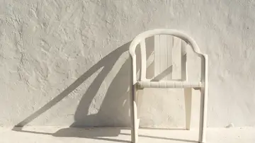 Imagen de una silla de plástico Imagen de una silla de plástico
