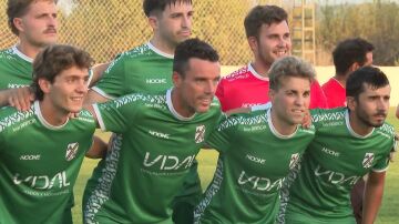 Roberto Bautista posa con su nuevo equipo