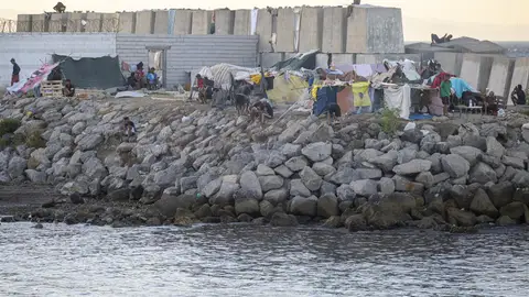 Un sargento herido y cuatro marroquíes detenidos tras un "ataque" a militares en Ceuta Un sargento herido y cuatro marroquíes detenidos tras un "ataque" a militares en Ceuta