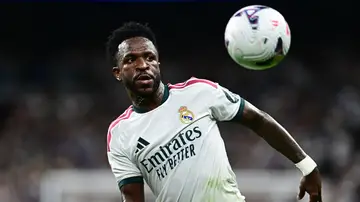 Vinicius controlando un balón en el Real Madrid-Real Sociedad Vinicius controlando un balón en el Real Madrid-Real Sociedad